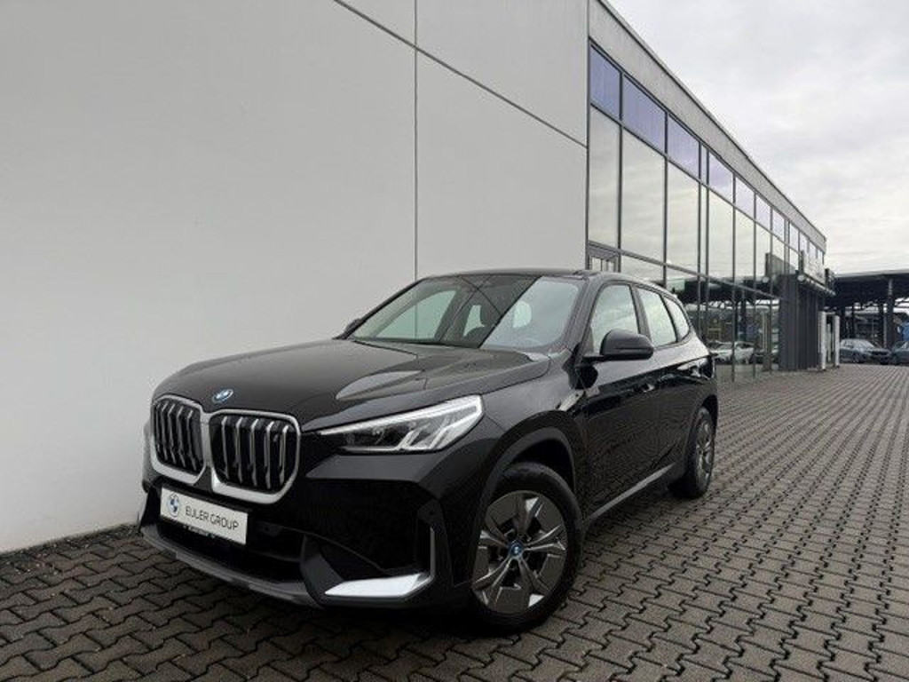 BMW iX1 xDrive30