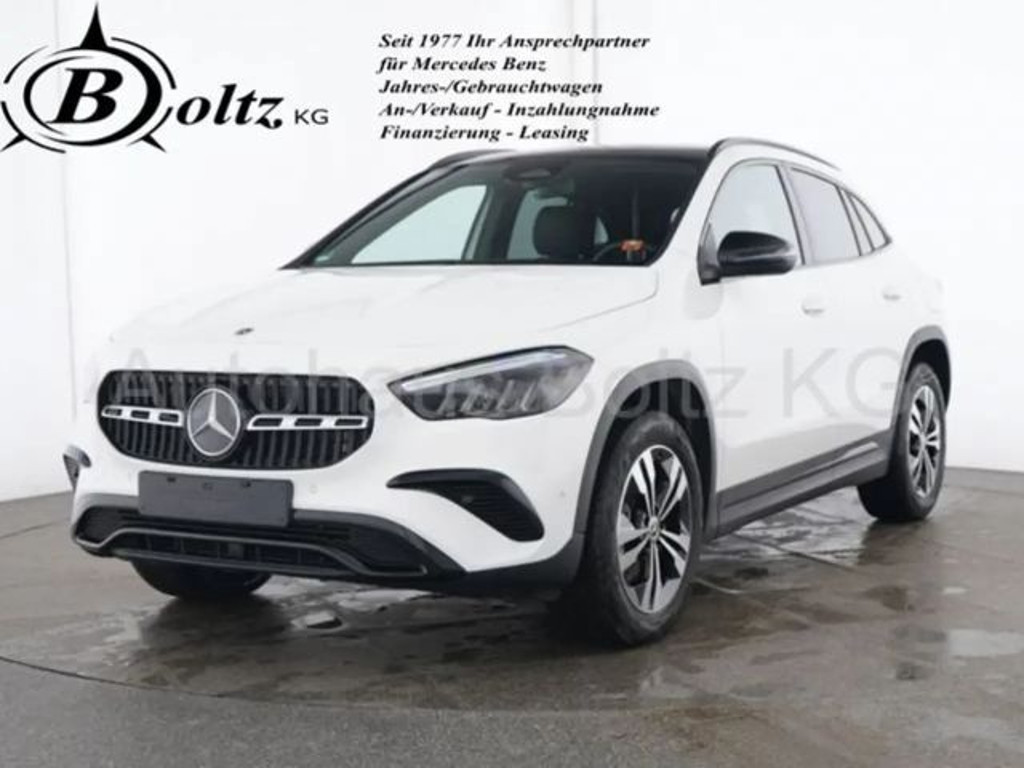 Mercedes-Benz GLA-Klasse GLA 200 ENp 55000 Night Pano Winter P Kam. Spur