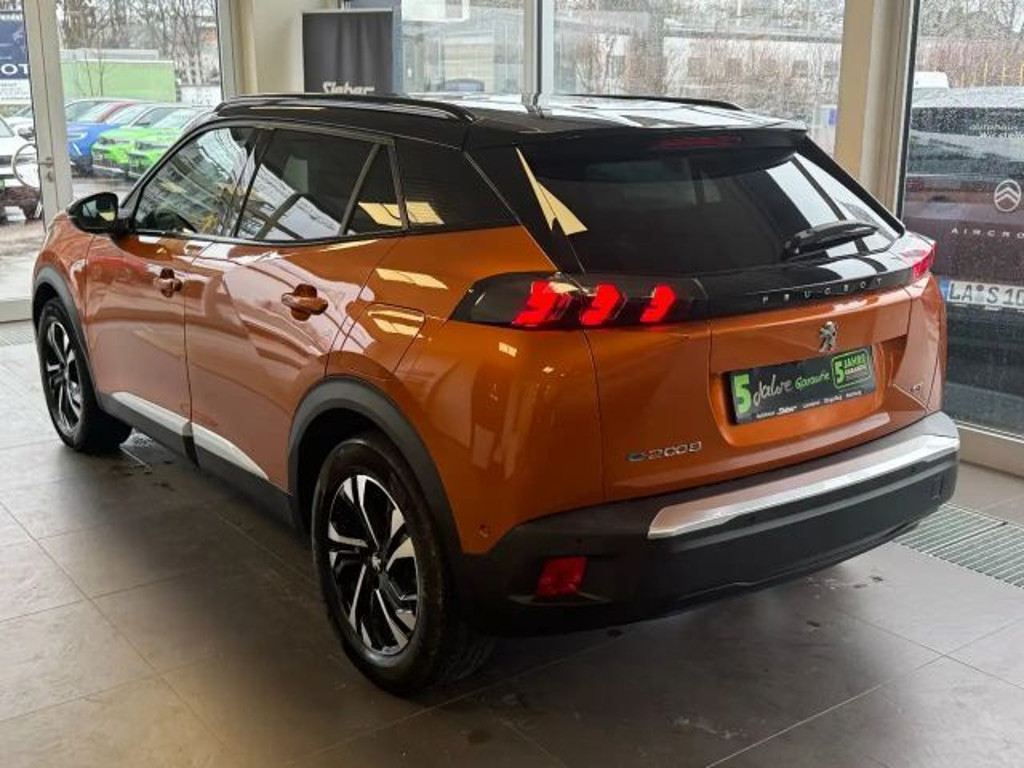 Peugeot e-2008