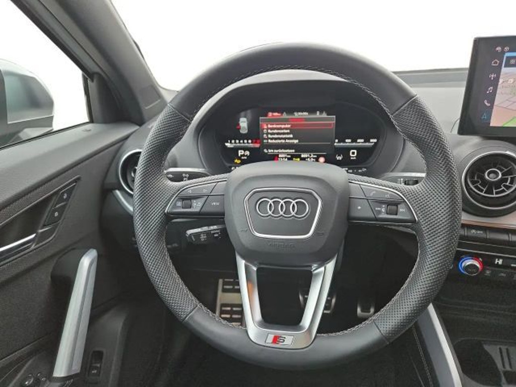 Audi SQ2