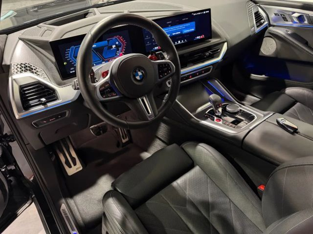 BMW XM