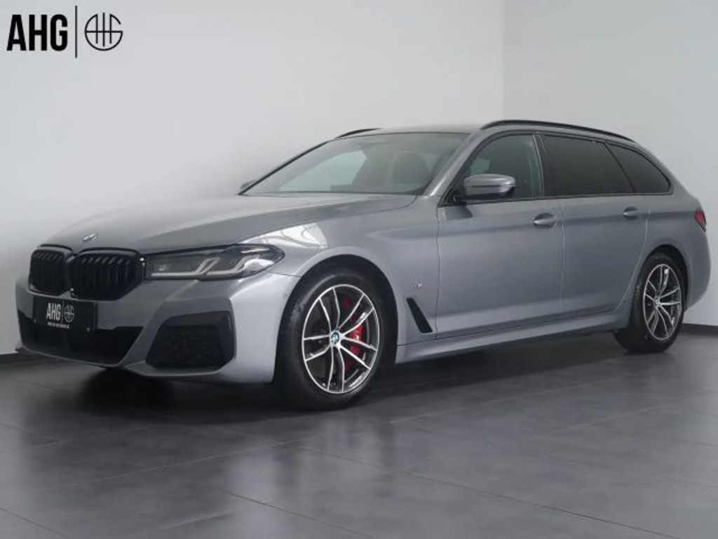 BMW 5 Serie 540 M-Sport xDrive Touring 540i