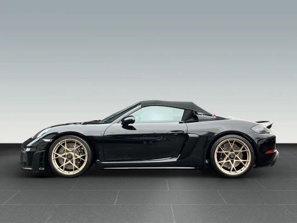 Porsche Cayman RS 718