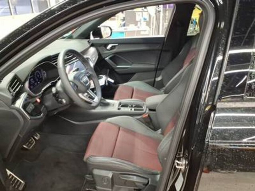 Audi Q3 S-Tronic 35 TFSI