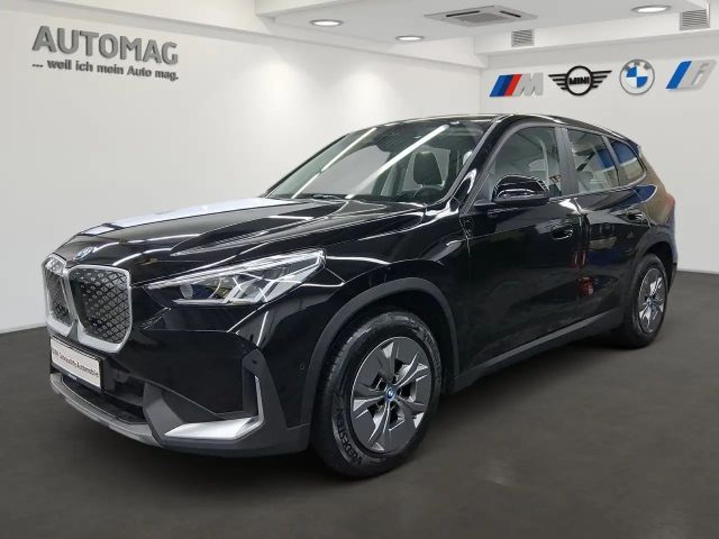 BMW iX1 xDrive30