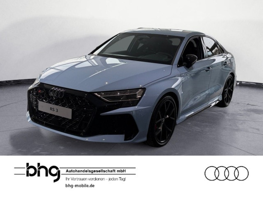 Audi RS3 Sedan Quattro S-Tronic