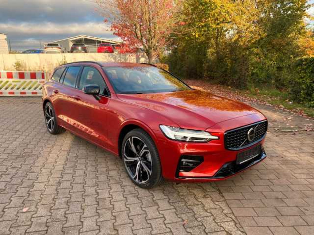 Volvo V60 Plus Dark