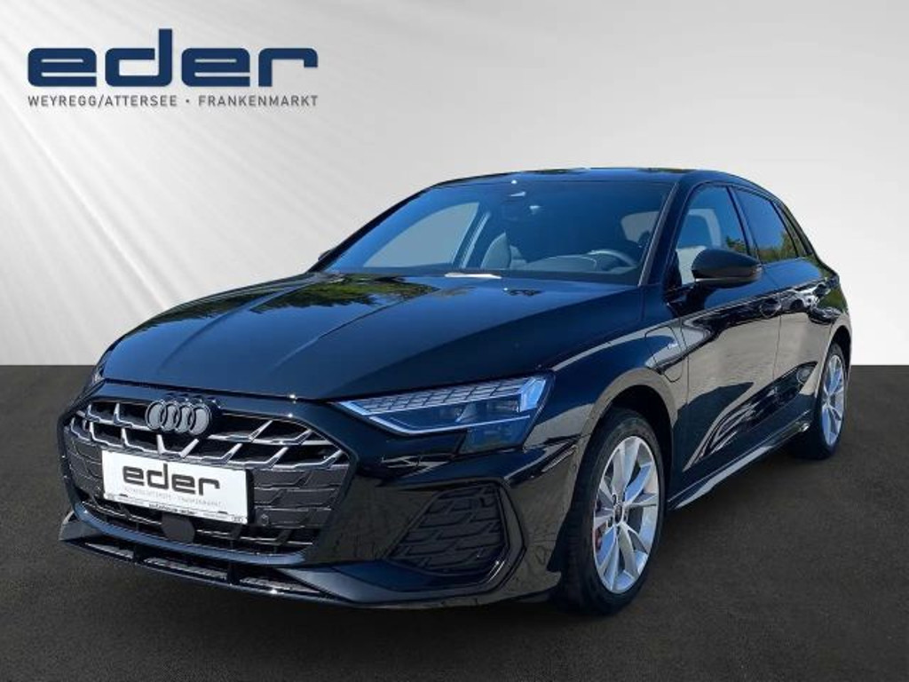 Audi A3 Sedan S-Line Hybride 45 TFSI