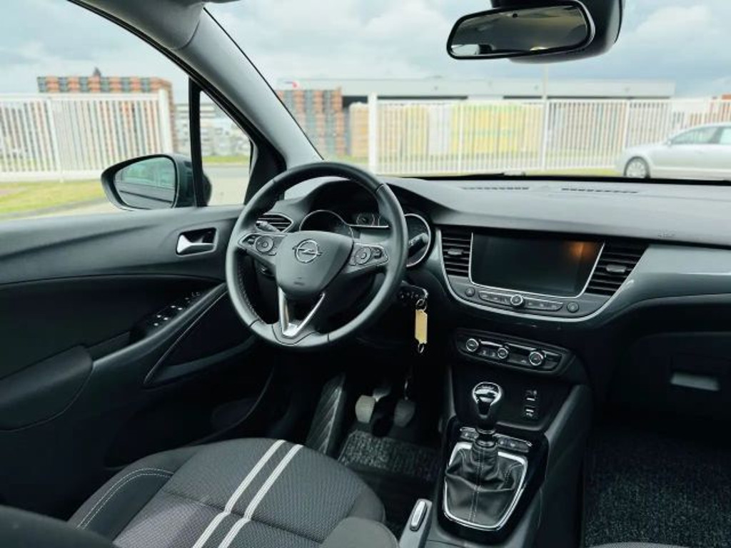 Opel Crossland X