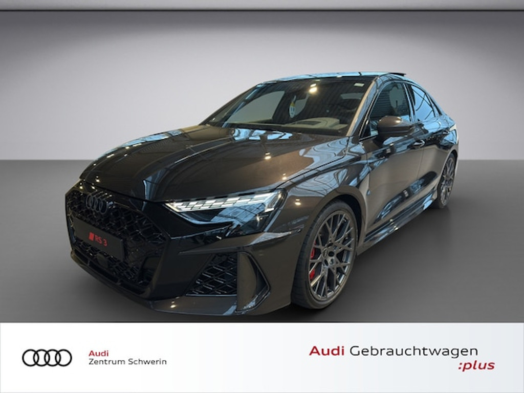 Audi RS3 Sedan Quattro S-Tronic