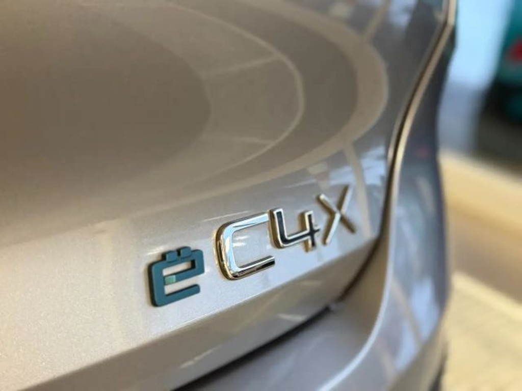 Citroën E-C4 X