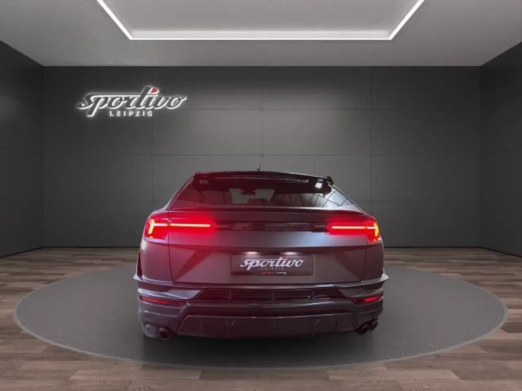 Lamborghini Urus Perfomante