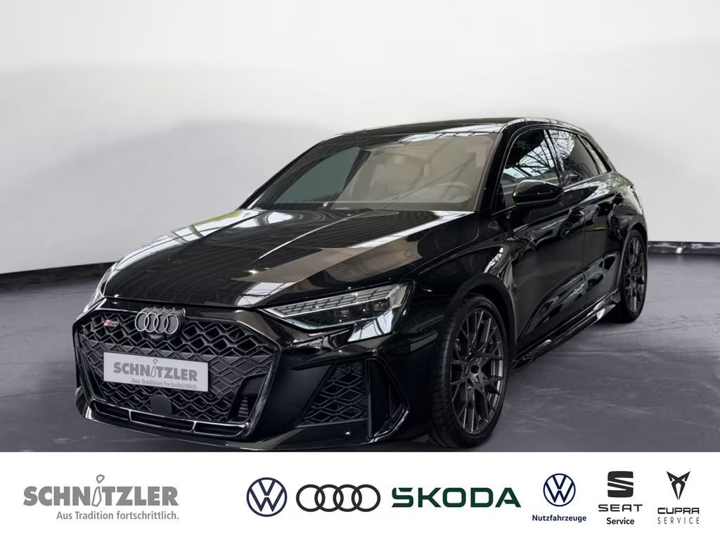 Audi RS3 Sportback Sedan Quattro