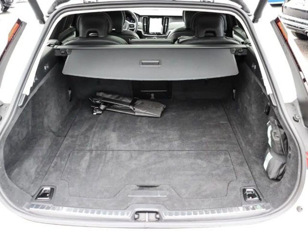 Volvo V90 Cross Country