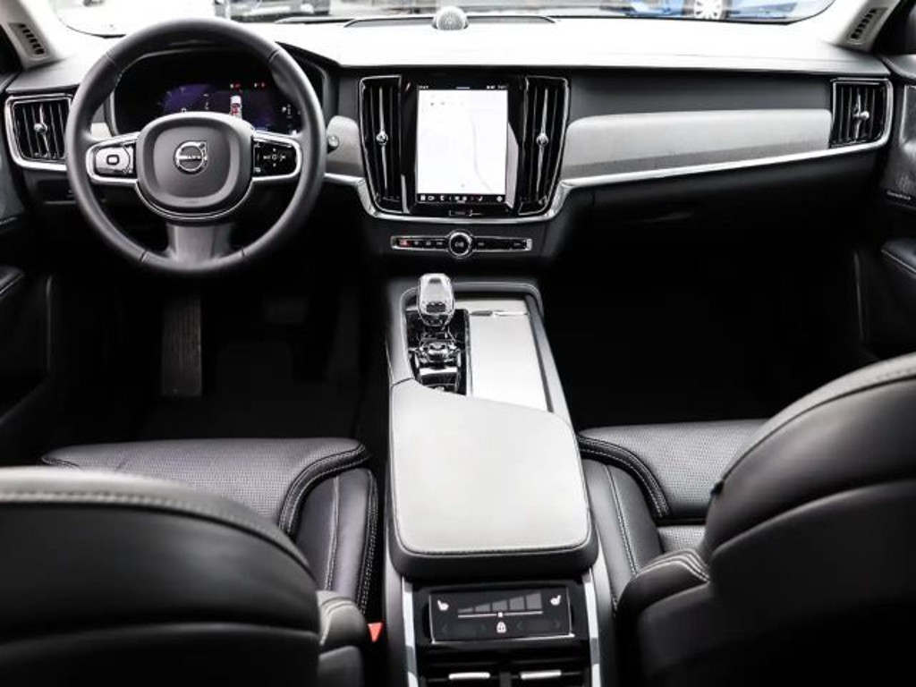 Volvo V90 Cross Country