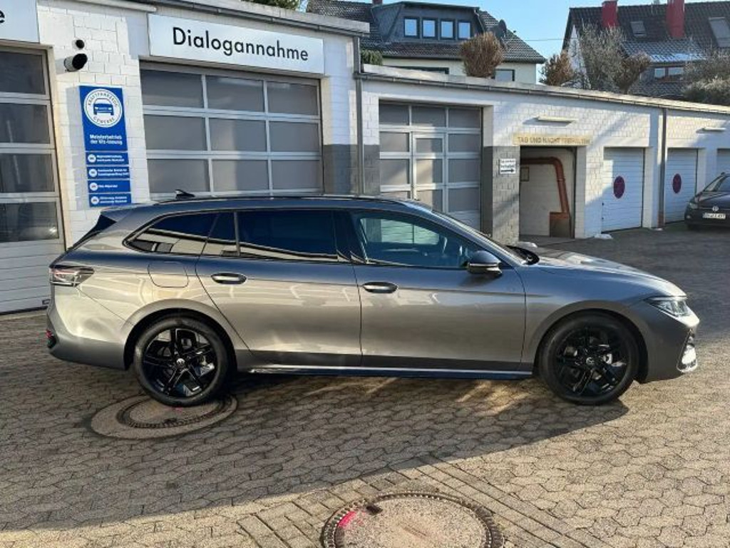 Volkswagen Passat DSG Variant R-Line 2.0 TDI