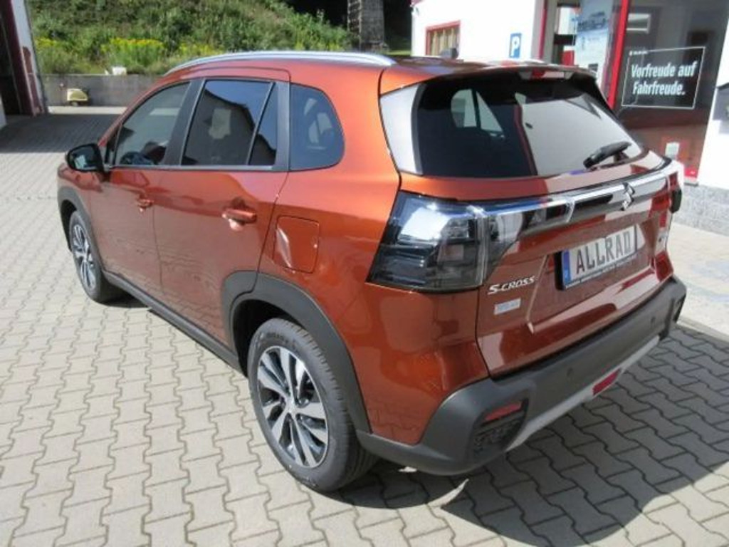 Suzuki S-Cross