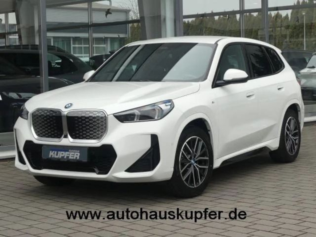 BMW X1 xDrive30 M Sportp. ACC+°AHK°HUP+Harm.Kardon