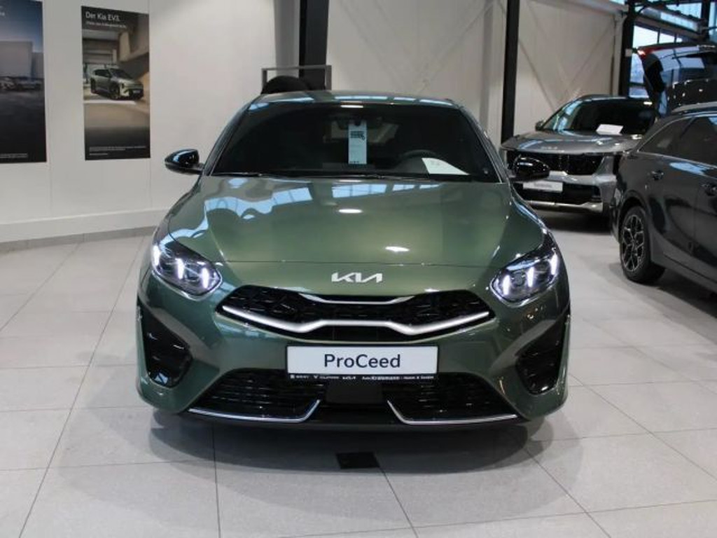 Kia ProCeed