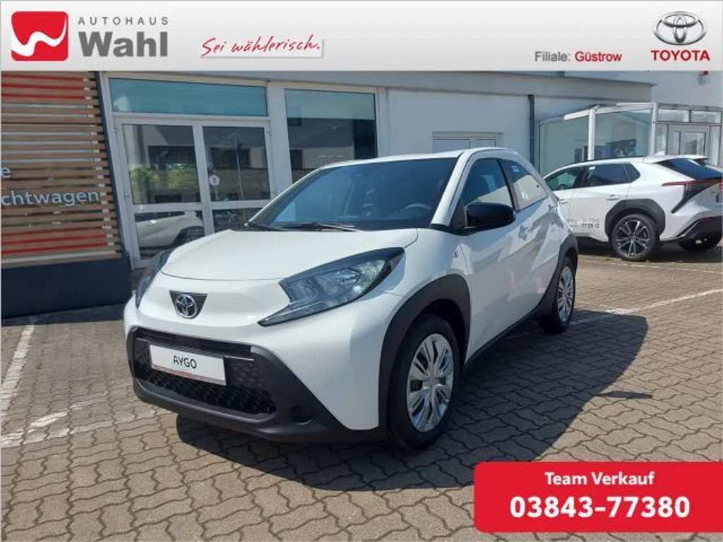 Toyota Aygo X Business Hatchback 1.0 VVT-i