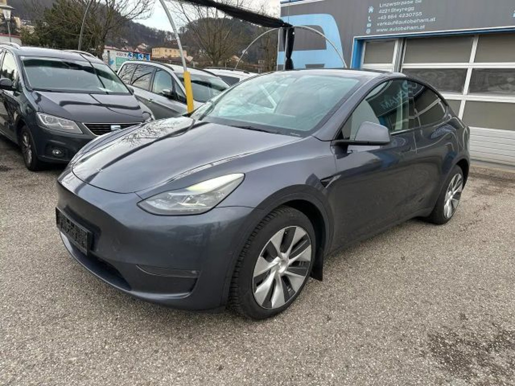 Tesla Model Y Long Range AWD