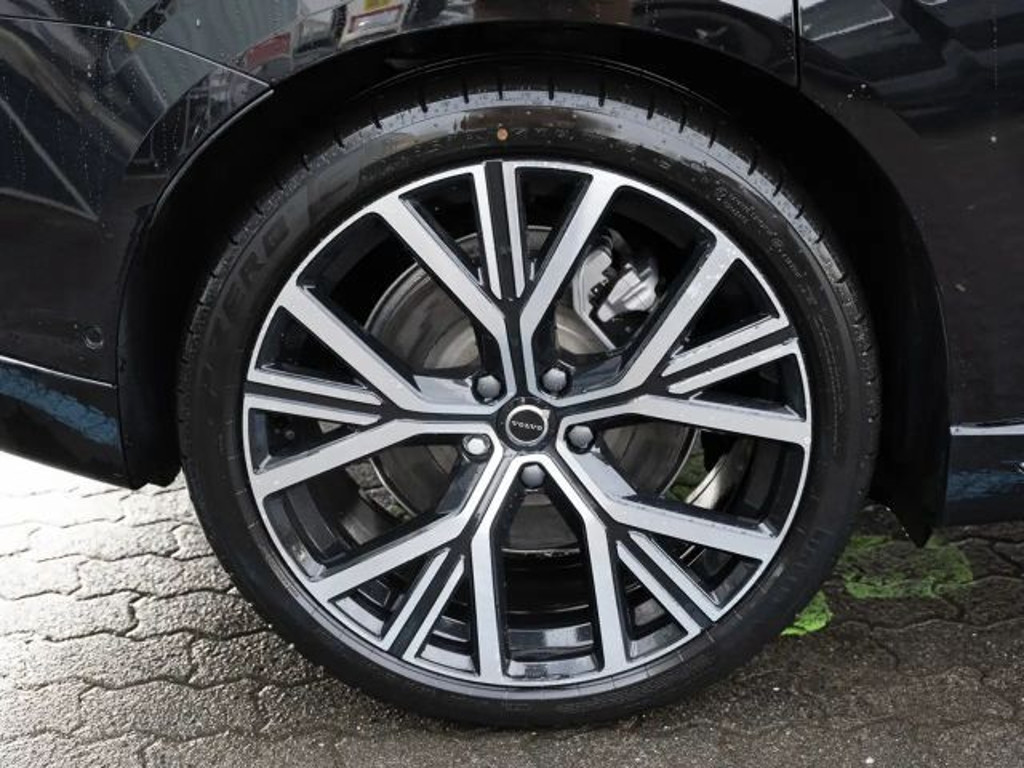 Volvo ES90