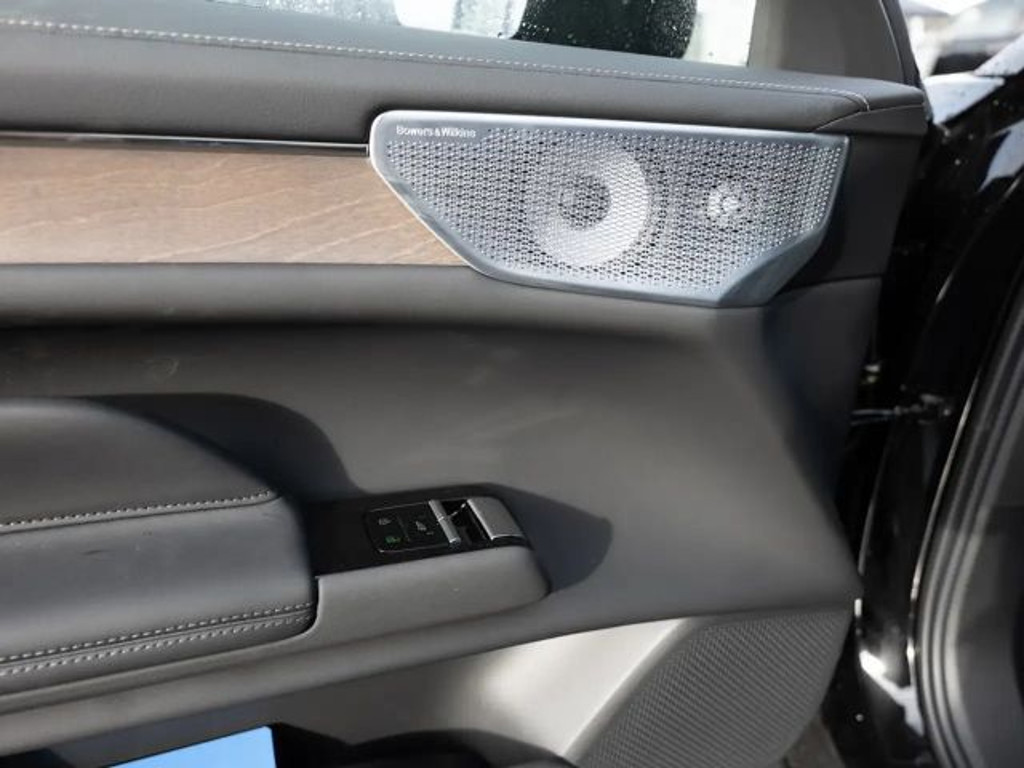 Volvo ES90