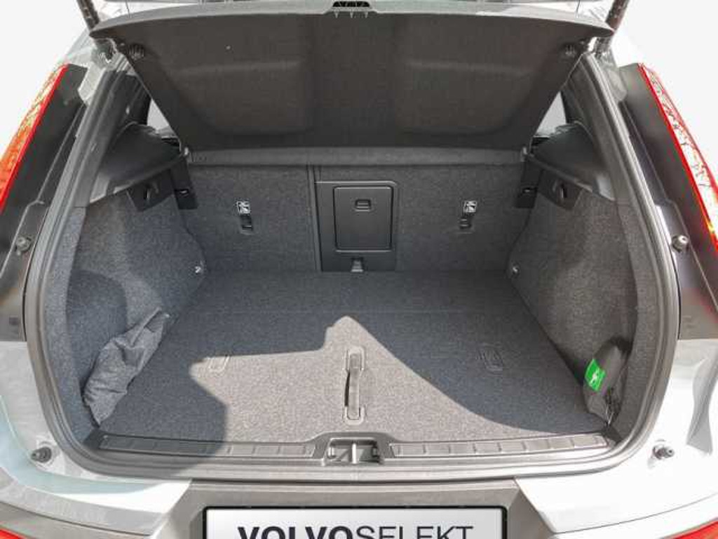 Volvo EX40