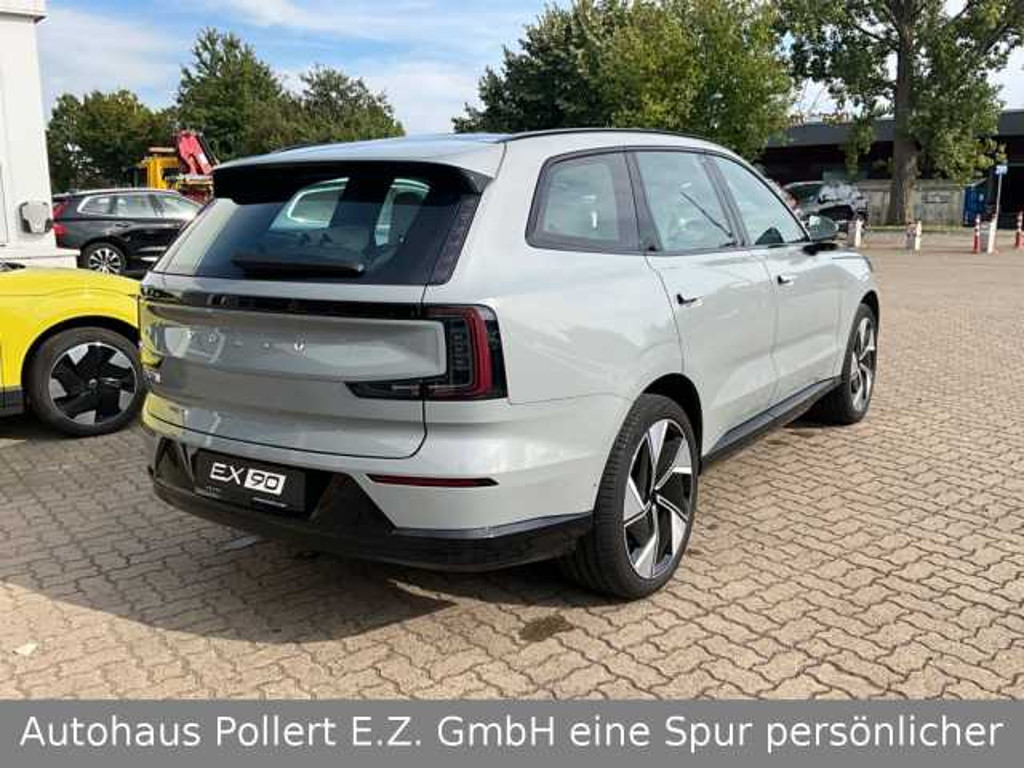 Volvo EX90