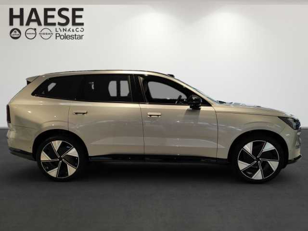 Volvo EX90