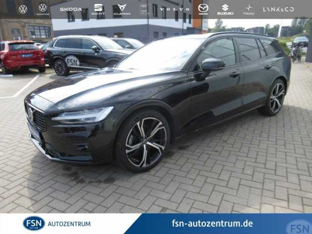 Volvo V60 Dark Ultra