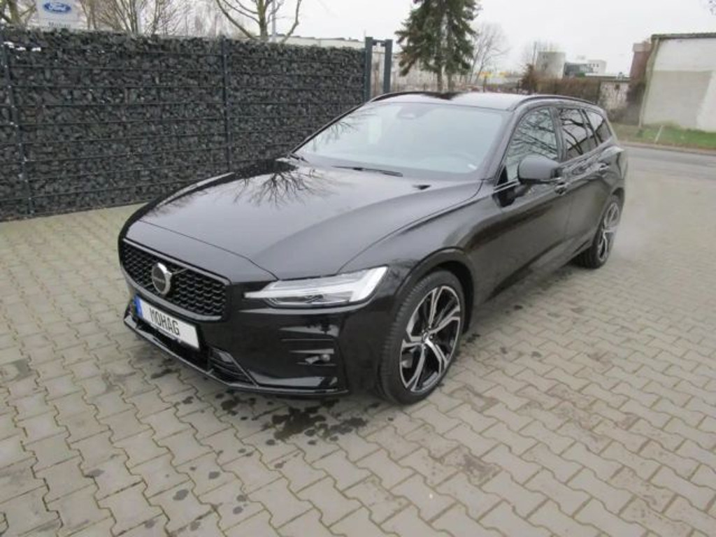 Volvo V60 Plus Dark