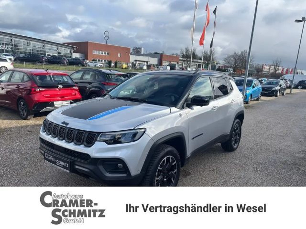 Jeep Compass Hybrid 4x4 Trailhawk