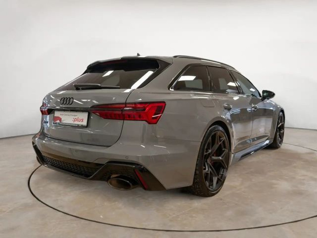 Audi RS6 Avant Performance