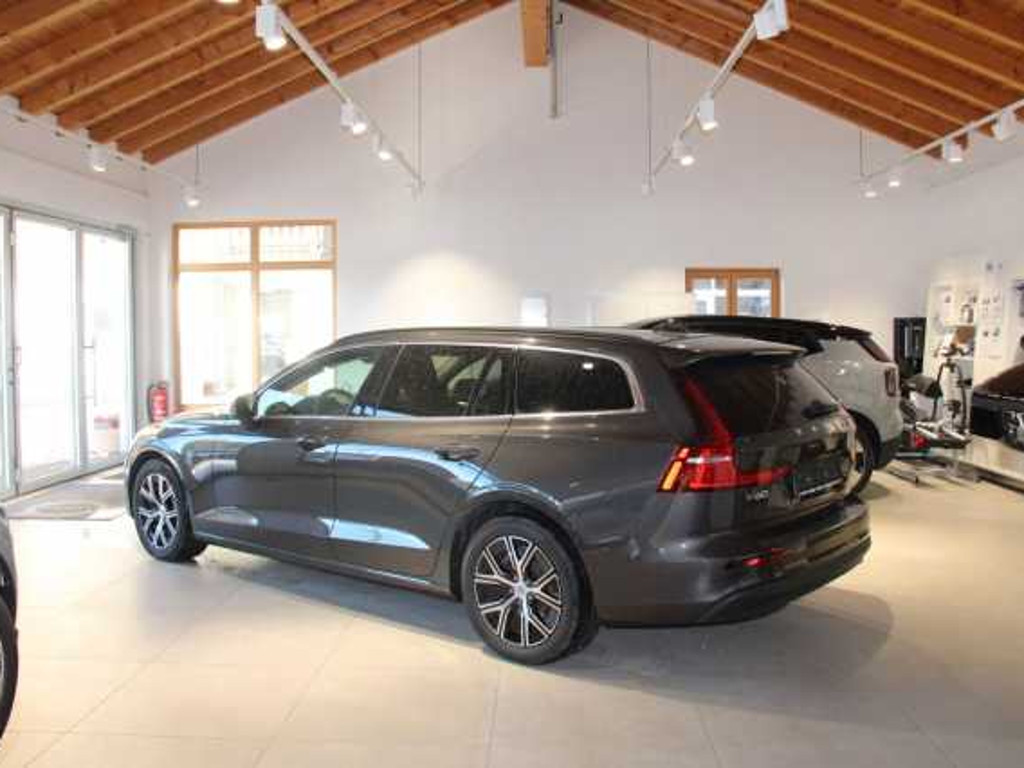 Volvo V60 Hybrid Core