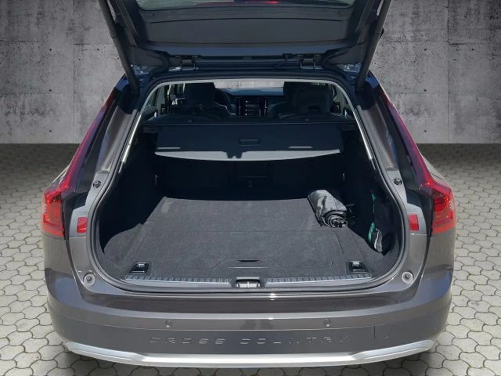 Volvo V90 Cross Country