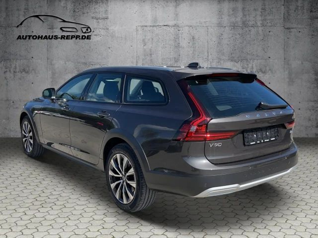 Volvo V90 Cross Country