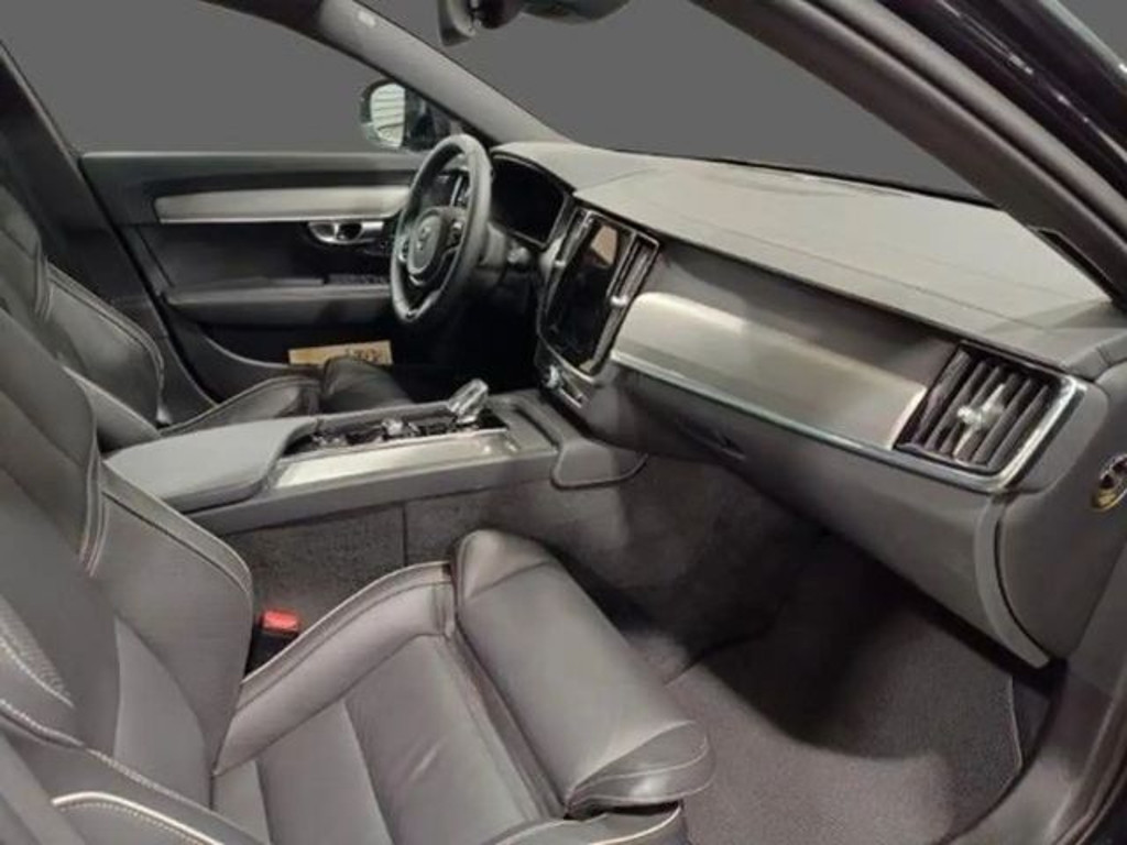 Volvo V90 Cross Country