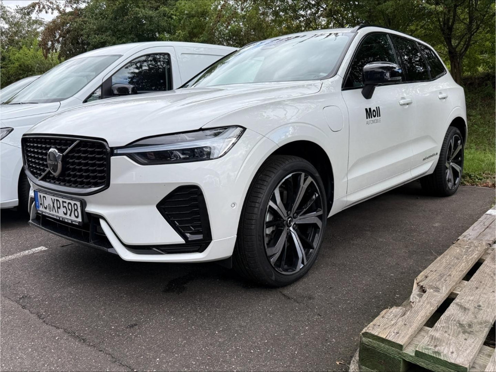 Volvo XC60 AWD T8 Recharge Plus Dark