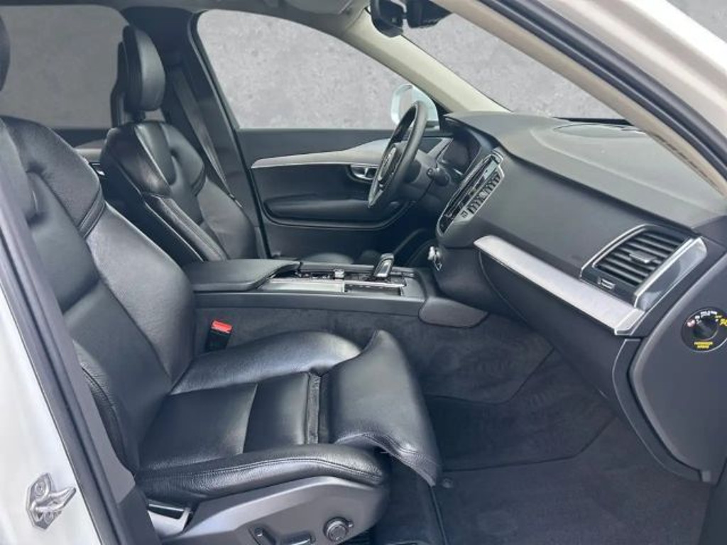 Volvo XC90 AWD Momentum