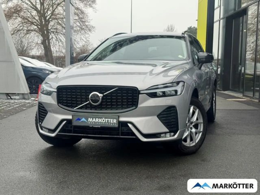 Volvo XC60 AWD Plus Dark