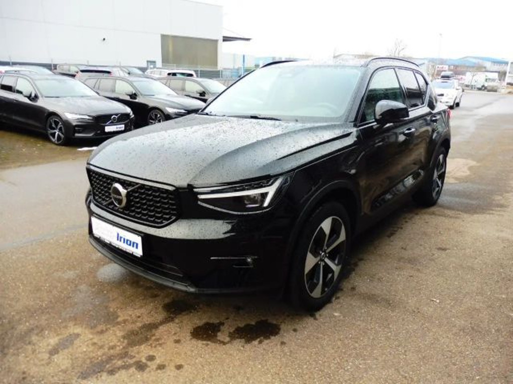 Volvo XC40 Plus Dark