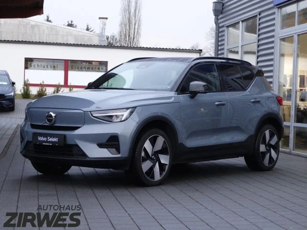 Volvo XC40 AWD Twin Engine Recharge Plus