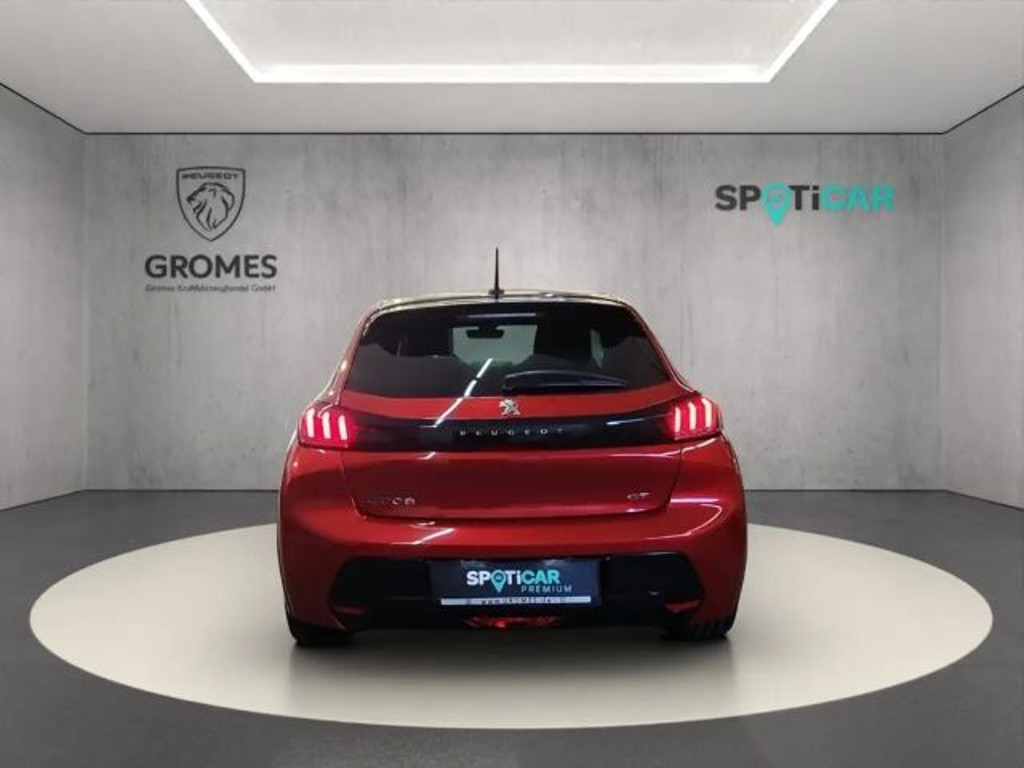 Peugeot e-208