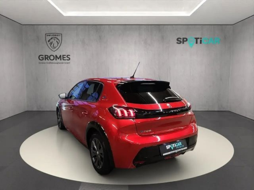 Peugeot e-208