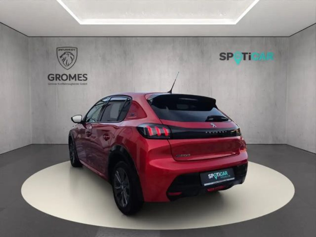 Peugeot e-208