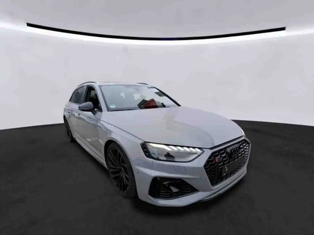 Audi RS4
