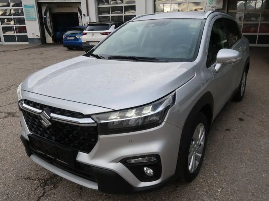 Suzuki S-Cross