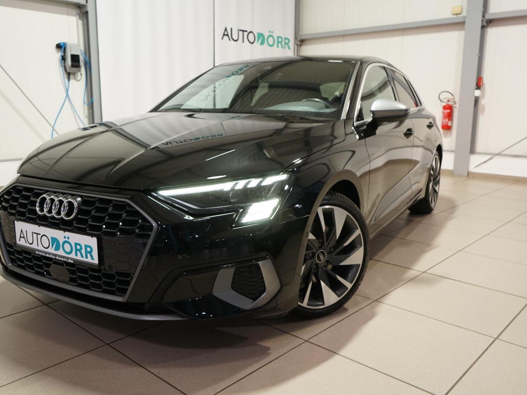 Audi A3 Sportback Sedan S-Line 35 TFSI