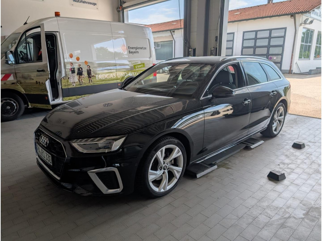 Audi A4 S-Line 2.0 TFSI